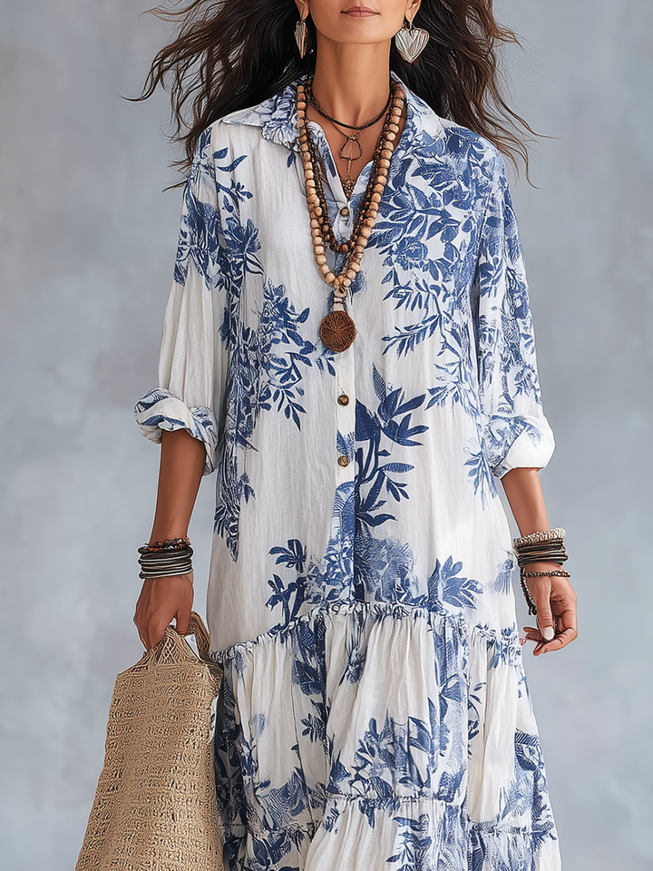 Robe longue bohème bleue à motifs floraux boutonnée