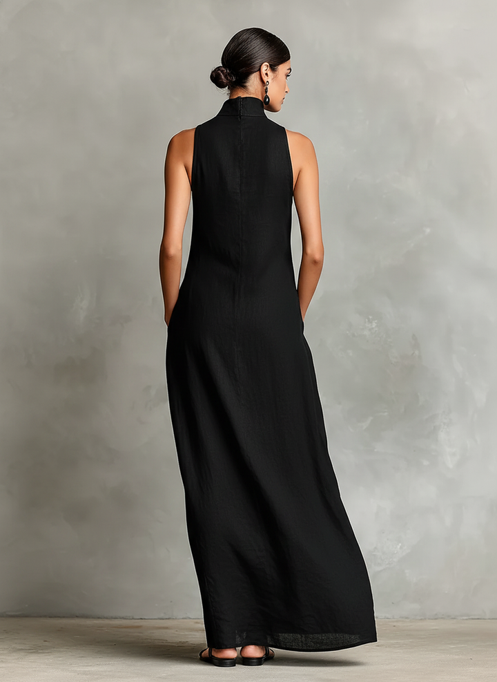 Chrissy | Robe Longue Minimaliste à Col Montant