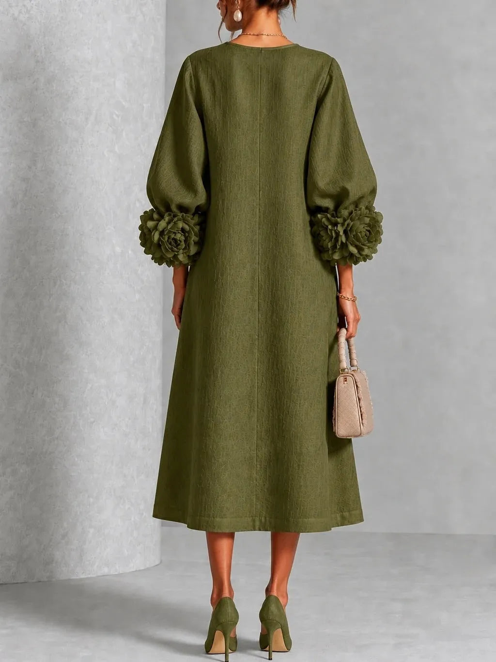 Ivy | Robe Midi Fleurie à Manchettes de Roses